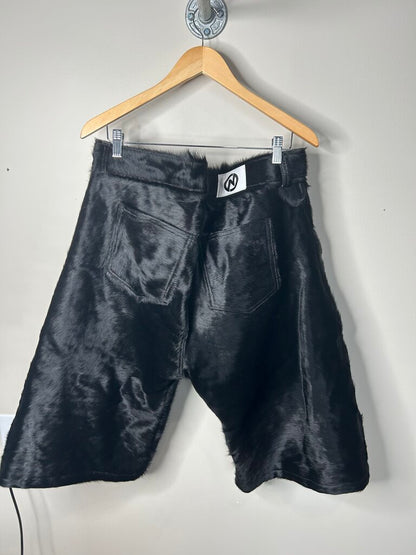 New NYRVA Black Mohair Cargo Shorts Size 38