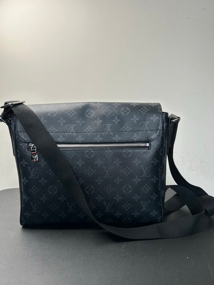 Preowned Louis Vuitton Monogram District Bag (PM)