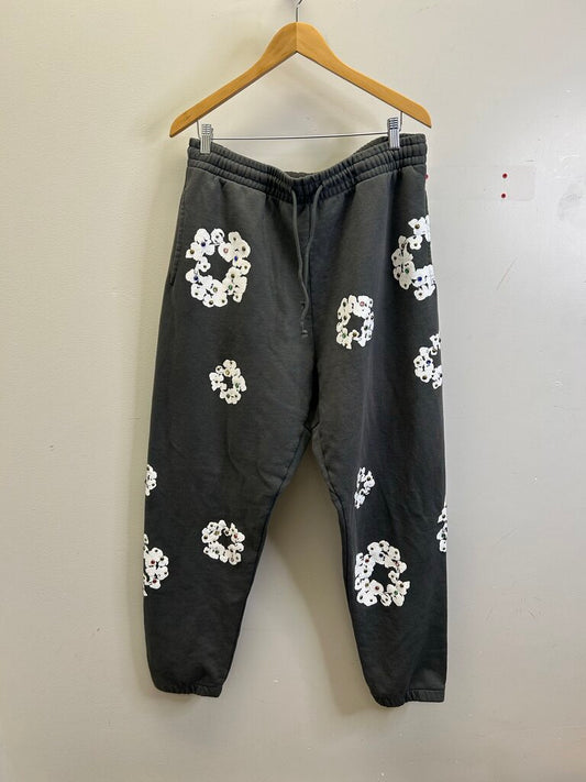 Preowned Denim Tears Rhinestone Wreath Sweatpants Size XXL