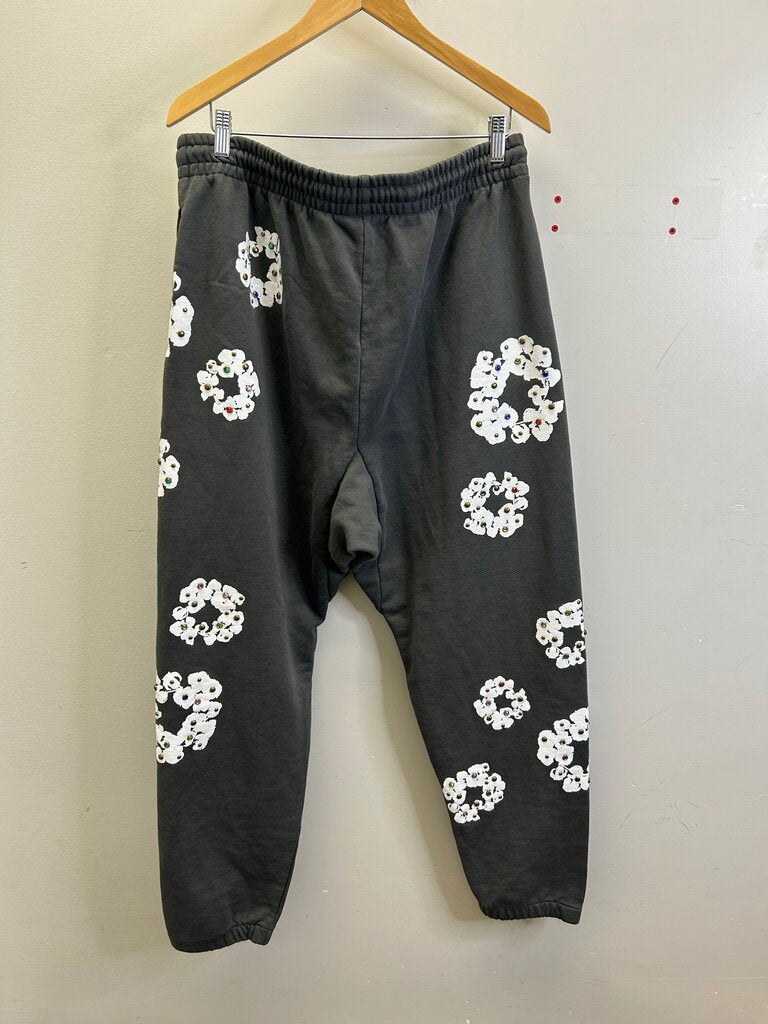 Preowned Denim Tears Rhinestone Wreath Sweatpants Size XXL