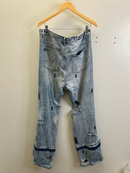 Preowned WDW Lightwash Pin Denim Size 38