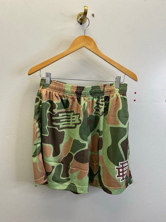 New EE Green Brown Mesh Shorts sizze M