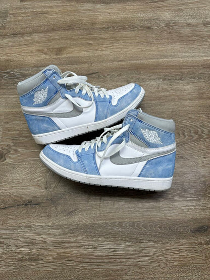 Preowned Jordan 1 Hyper Royal size 11(no box)