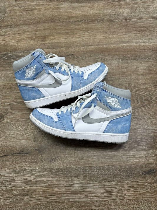 Preowned Jordan 1 Hyper Royal size 11(no box)