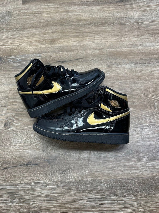 Preowned Jordan 1 Metallic Gold Sz.7y (No Box)