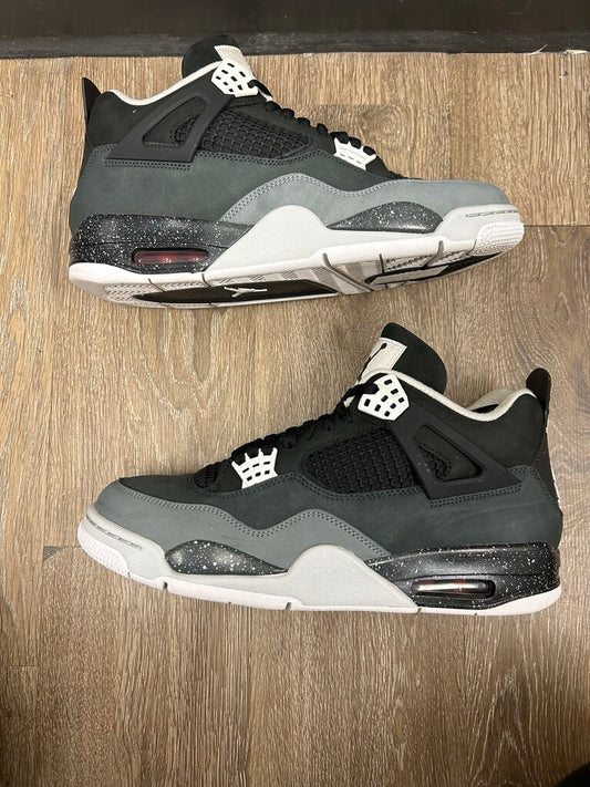 Preowned Jordan 4 Fear size 11.5