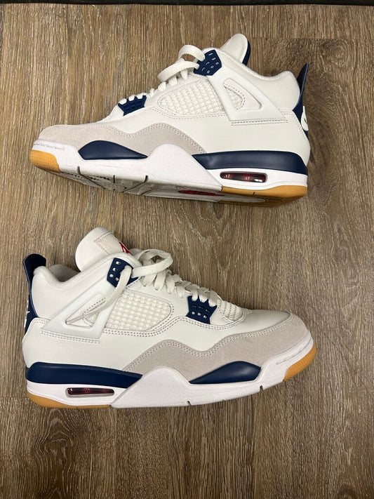 Preowned Jordan 4 Navy SB Size 9