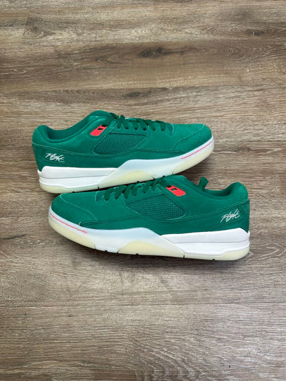 New Jordan Flight Court Green Size 12.5