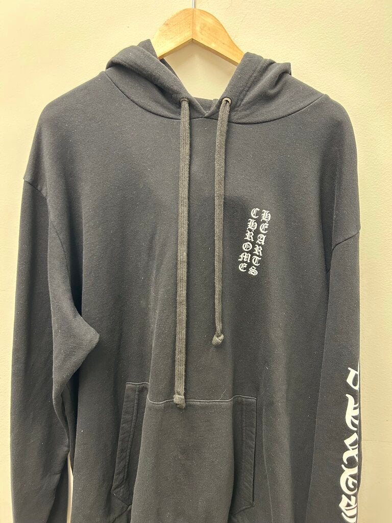 Preowned Chrome Heart Black White Vertical Logo size 2XL