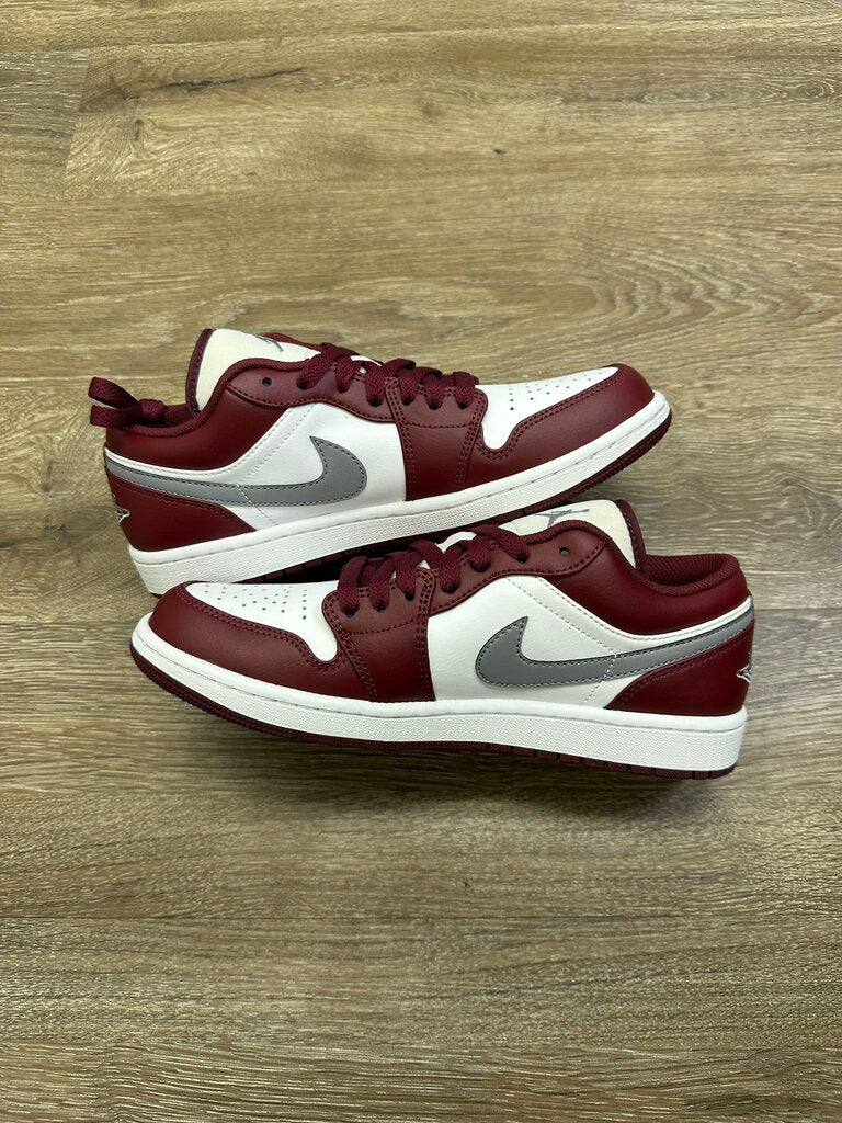 New Jordan 1 Low White Bordeaux size 8