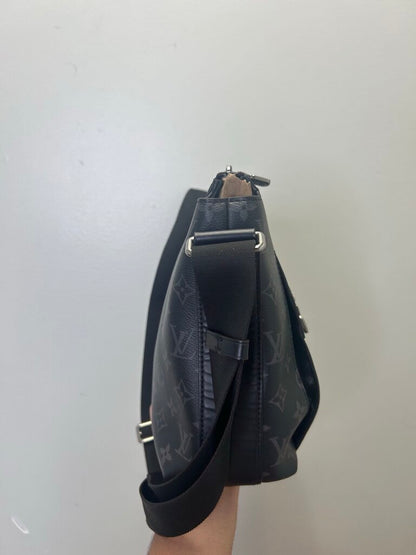 Preowned Louis Vuitton Zipper Monogram Black Side Bag