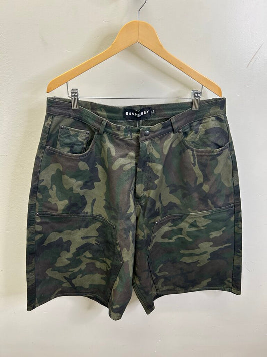 New GV Gallery Camo Leather Double Knee sz.XL