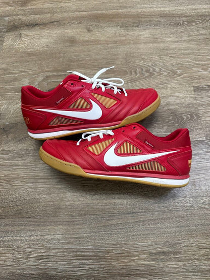 Preowned Nike Gato Supreme Red size 12