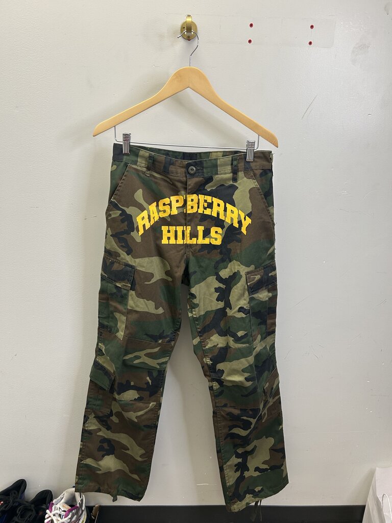 New Gv Gallery Camo Yellow Pants Sz.Small