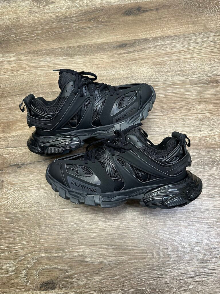 Preowned Balenciaga Track Black Sz 39