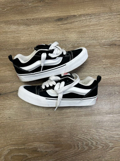 Preowned Vans New Skool Sz.8.5 (No Box)