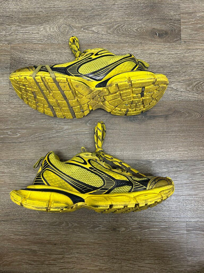 Preowned Balenciaga 3XL Yellow sz.45