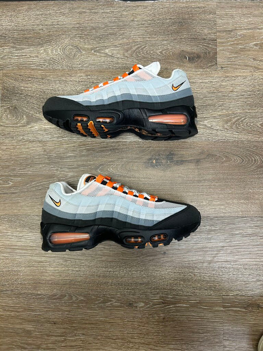 Preowned Air Max 97 Mandarin Size 9