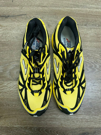 New Brooks Black Yellow cascade 1 Size 9.5