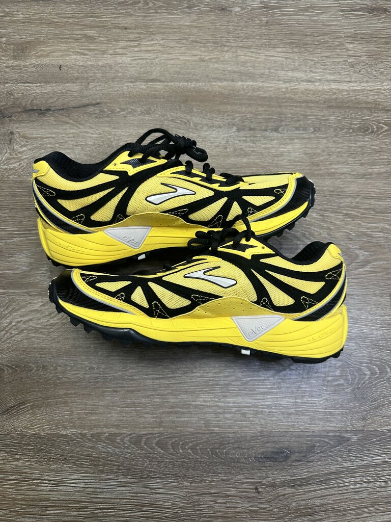 New Brooks Black Yellow cascade 1 Size 9.5