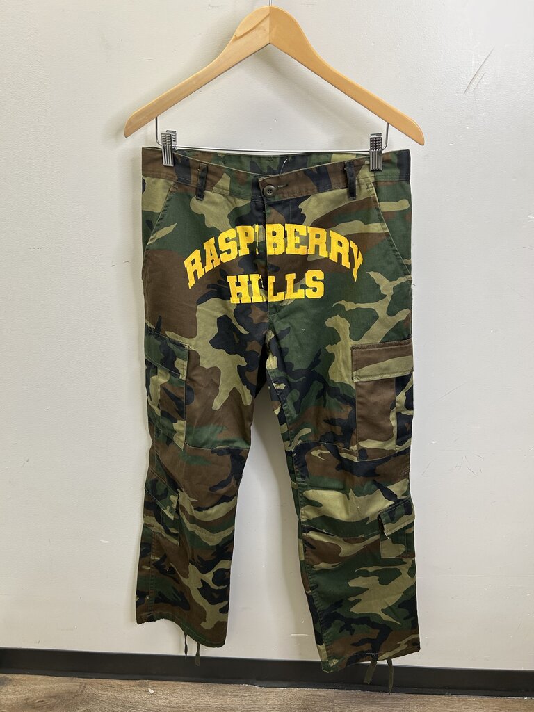 New GV Gallery Camo Raspberry Camo Pants size S