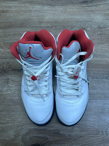 Preowned Jordan 5 Fire Red size 8(no box)