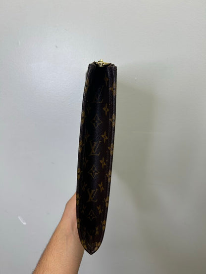 Preowned Louis Vuitton Monogram Brown Laptop Case