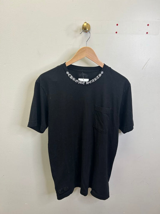 Preowned Chrome Heart Collar Logo Black Tee size L
