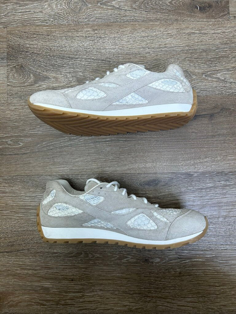 Preowned Bottega Orbit Tan Suede Size 42