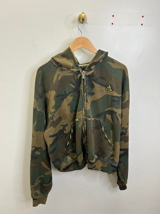 Preowned Gv Gallery Camo Zip Up Sz.Small