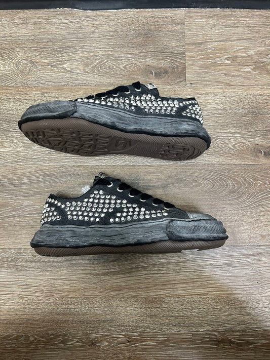 Preowned MMY Converse Black Studded Size 42