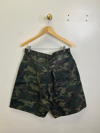 New Gv Gallery Camo Leather Shorts Size Large