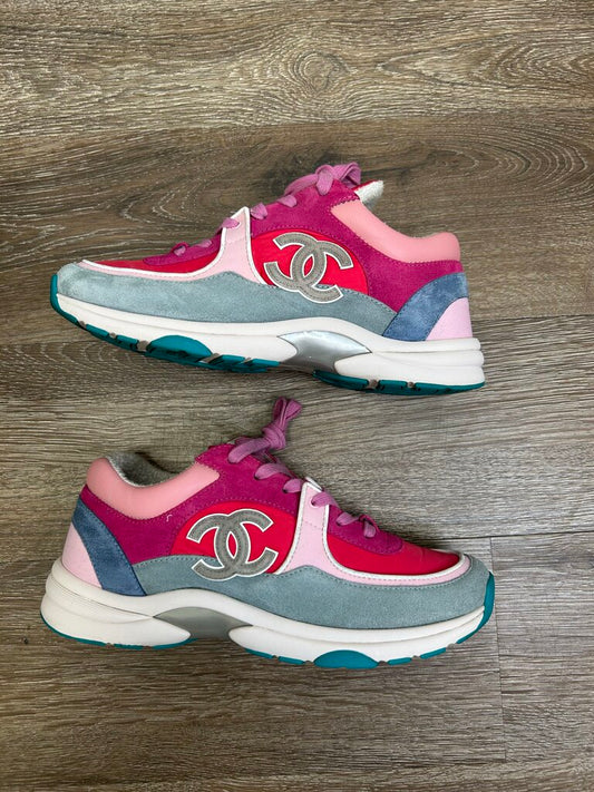 Preowned Chanel Pink Light Blue Trainer sz.39.5