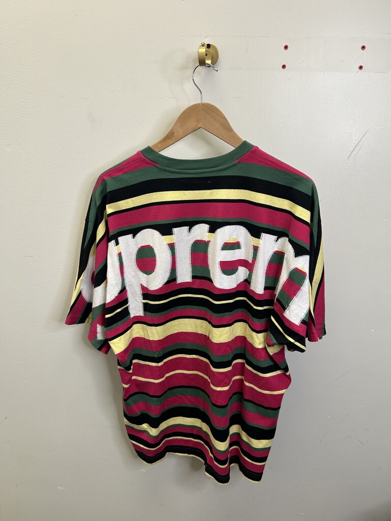 New Supreme Stripe Tee Size Medium