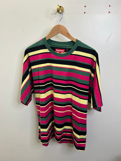 New Supreme Stripe Tee Size Medium