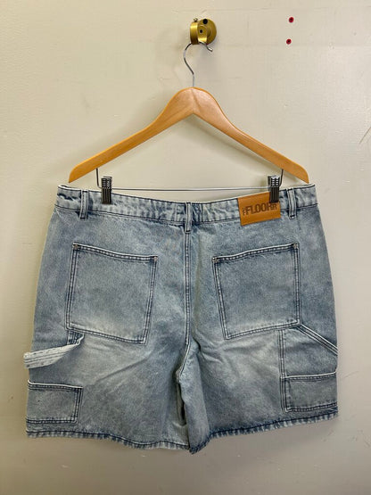 New Floor Brown Lightwash Cargo size 32