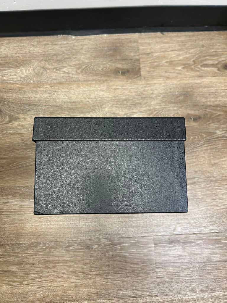 Preowned Chanel Runner Silver White size 42