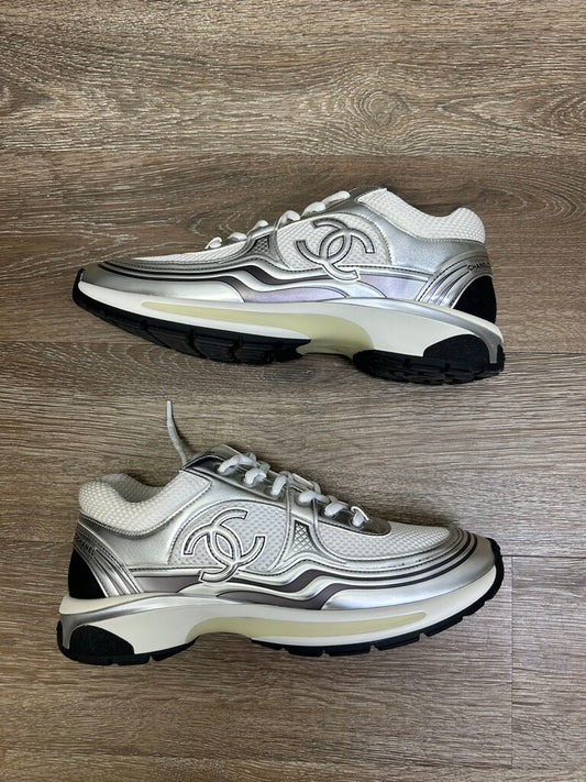 Preowned Chanel Runner Silver White size 42