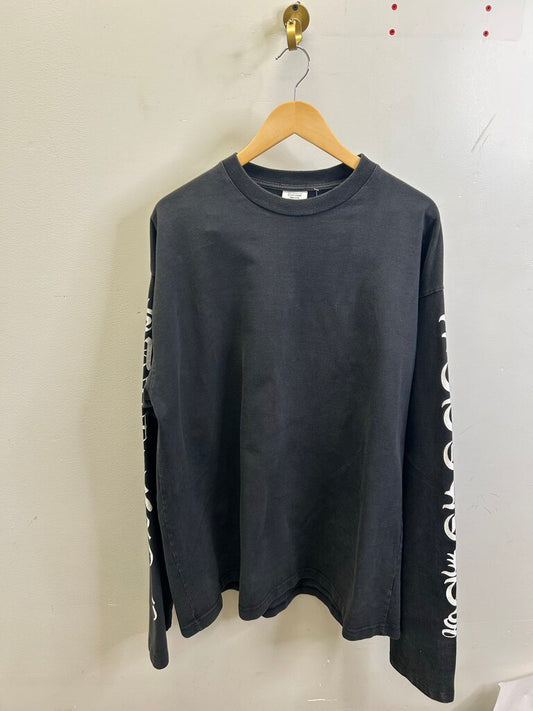 Preowned Vetements Black L/S size S