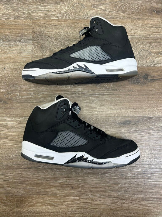 Preowned Jordan 5 Moonlight size 12