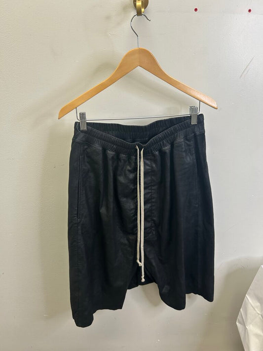 Preowned Rick Owens Cracked Leather Black Shorts size S/M