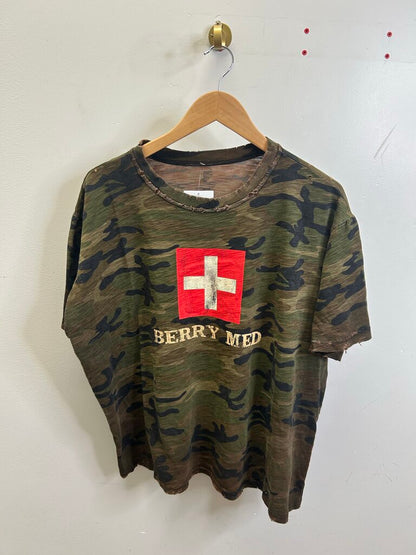 New GV Berry Med Camo Tee size S