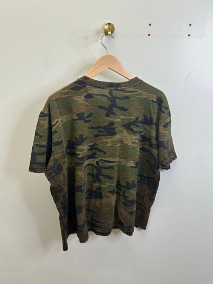 New GV Berry Med Camo Tee size L
