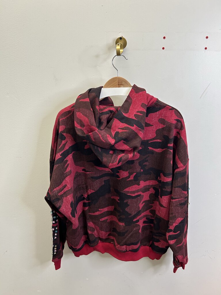 New HMDD Red Camo Zip Size XS