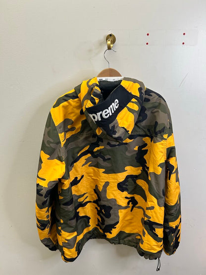 New Supreme Yellow Camo Puffy Parka size XL