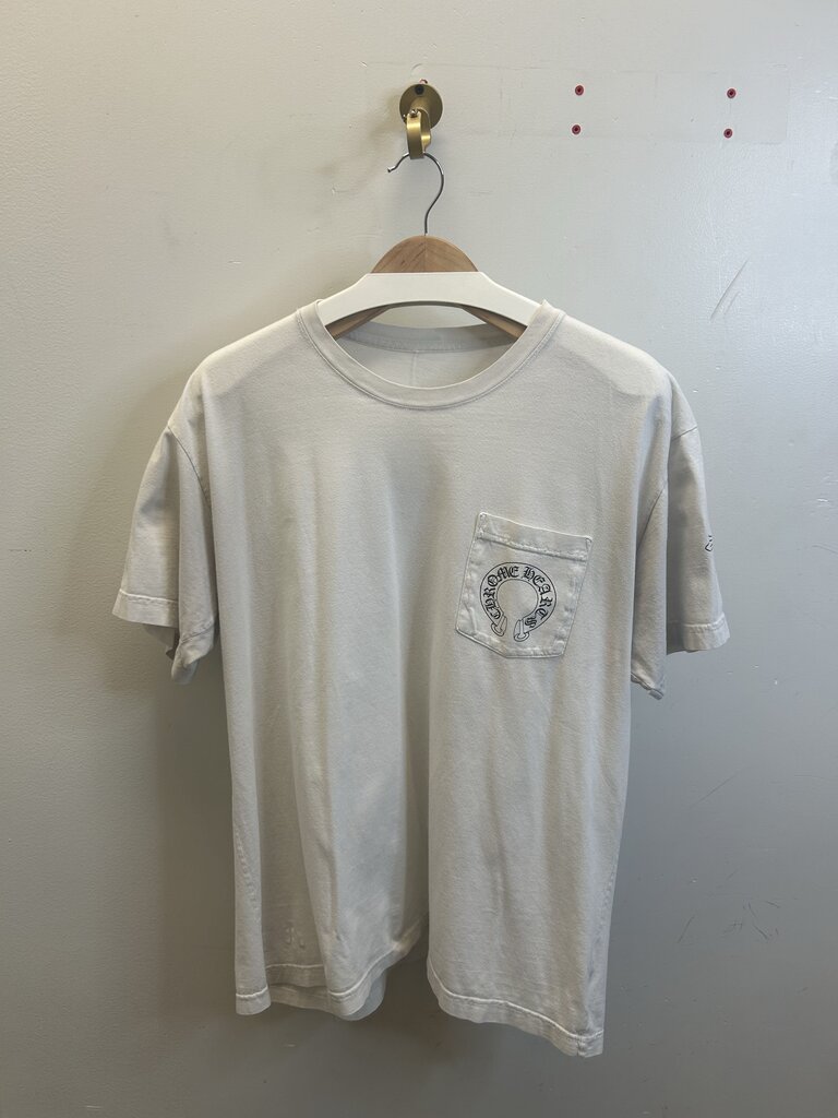 Preowned Chrome Hearts White Horseshoe Pocket Tee Size XL