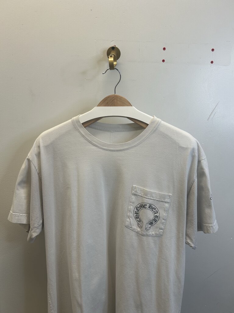 Preowned Chrome Hearts White Horseshoe Pocket Tee Size XL