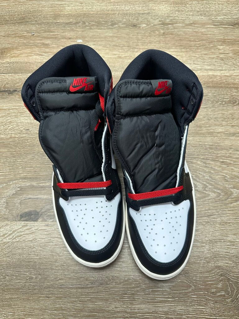 New Jordan 1 Black Toe Reimagined Size 11