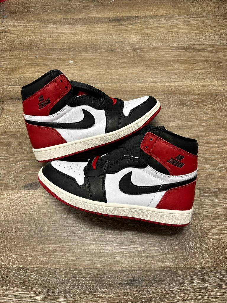 New Jordan 1 Black Toe Reimagined Size 11