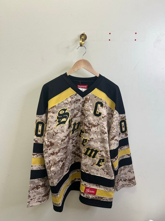 New Supreme Digi Camo Hockey Jersey sz.M